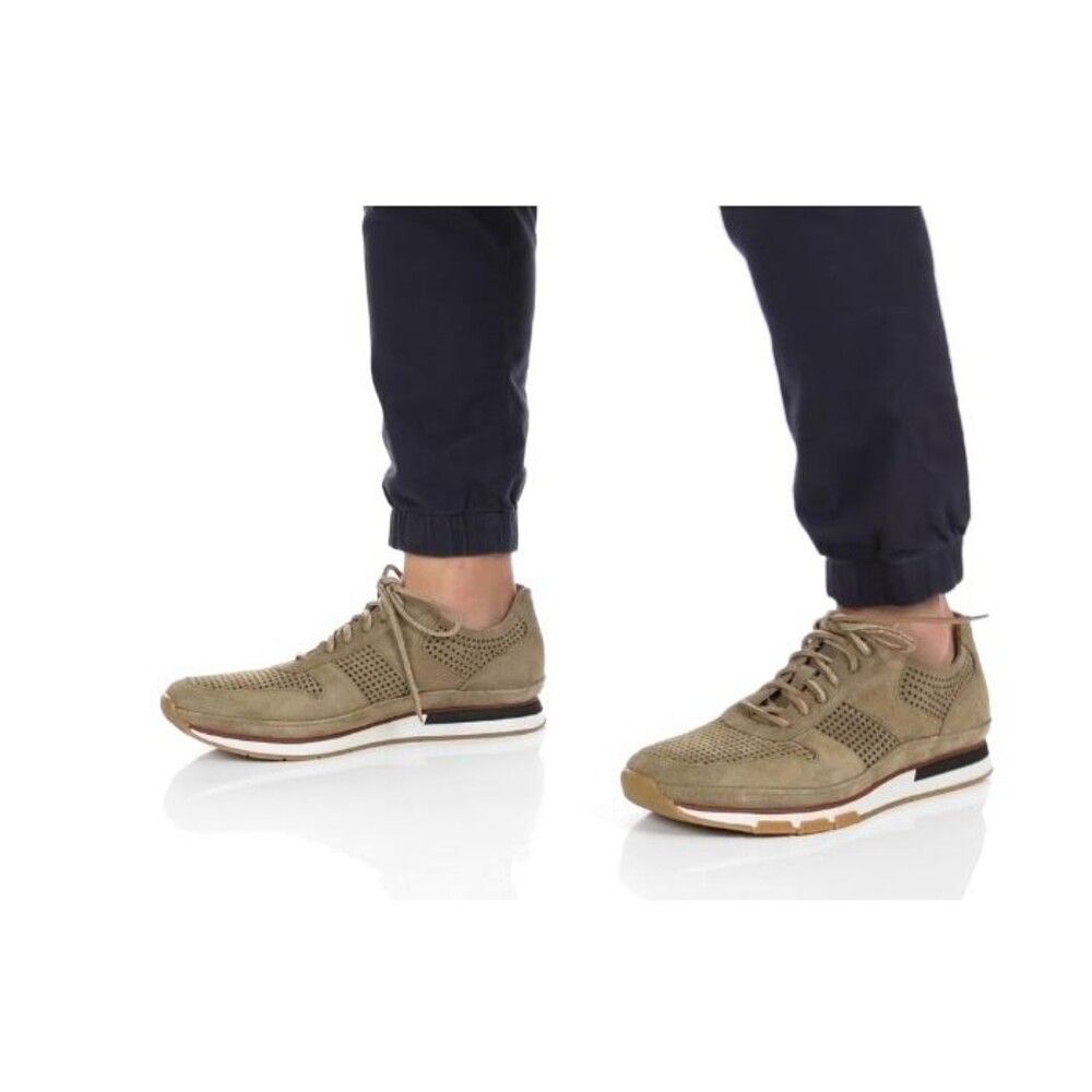 Vince Larson Men’s Sneakers Size 7 – Tan Suede Leather Lace-Up Casual Shoes